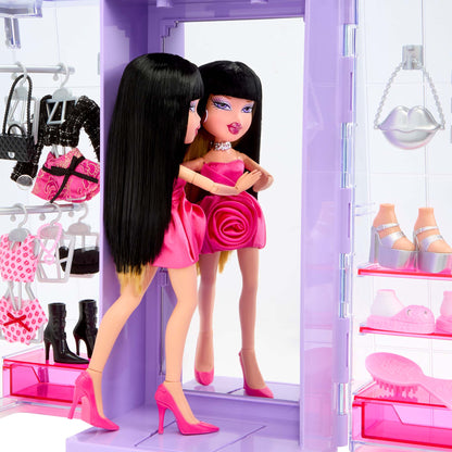 dana doll looking in the mirror