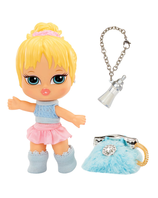 runwayz cloe doll w/ accessories