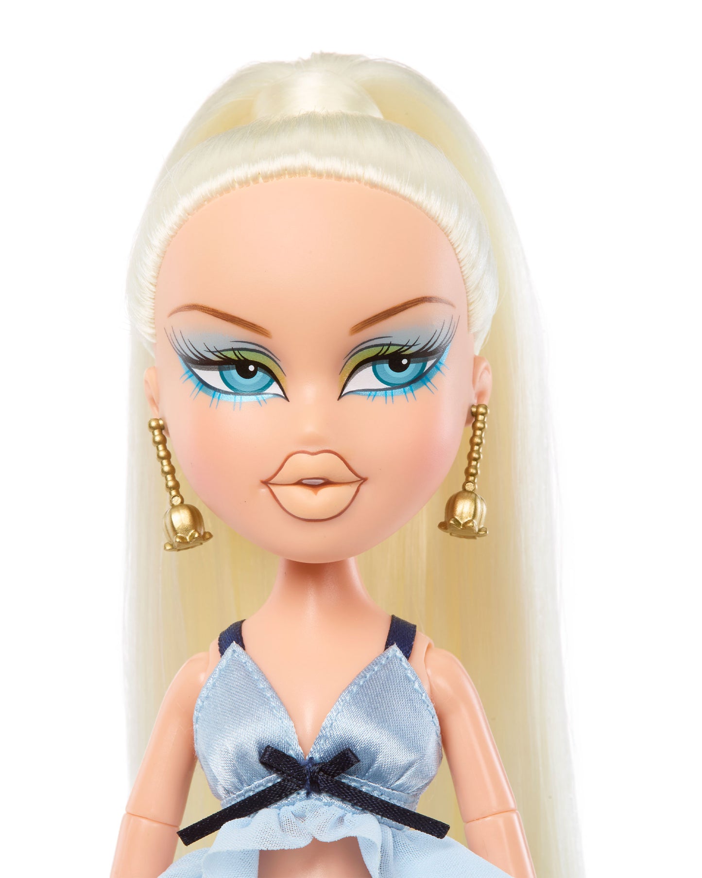 fashion pixiez cloe up close