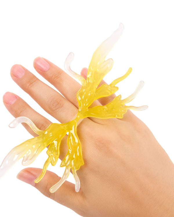 fashion pixiez cloe wings on  hand