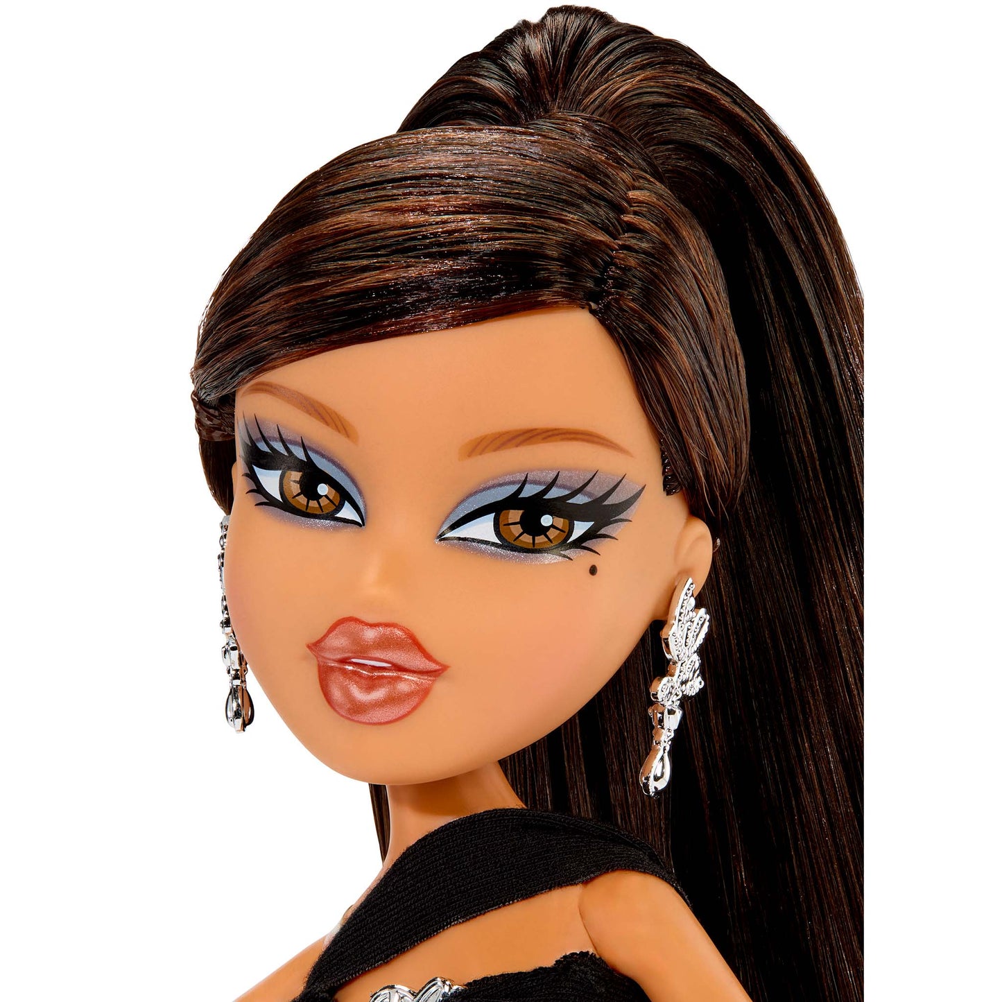 bratz x luar dolls yasmin close up of makeup and hair