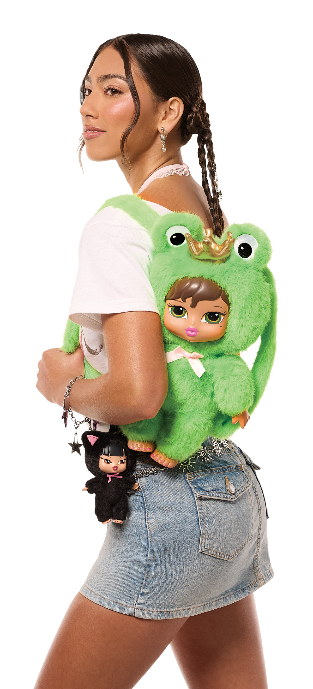 bratziez packz backpack yasmin worn on model