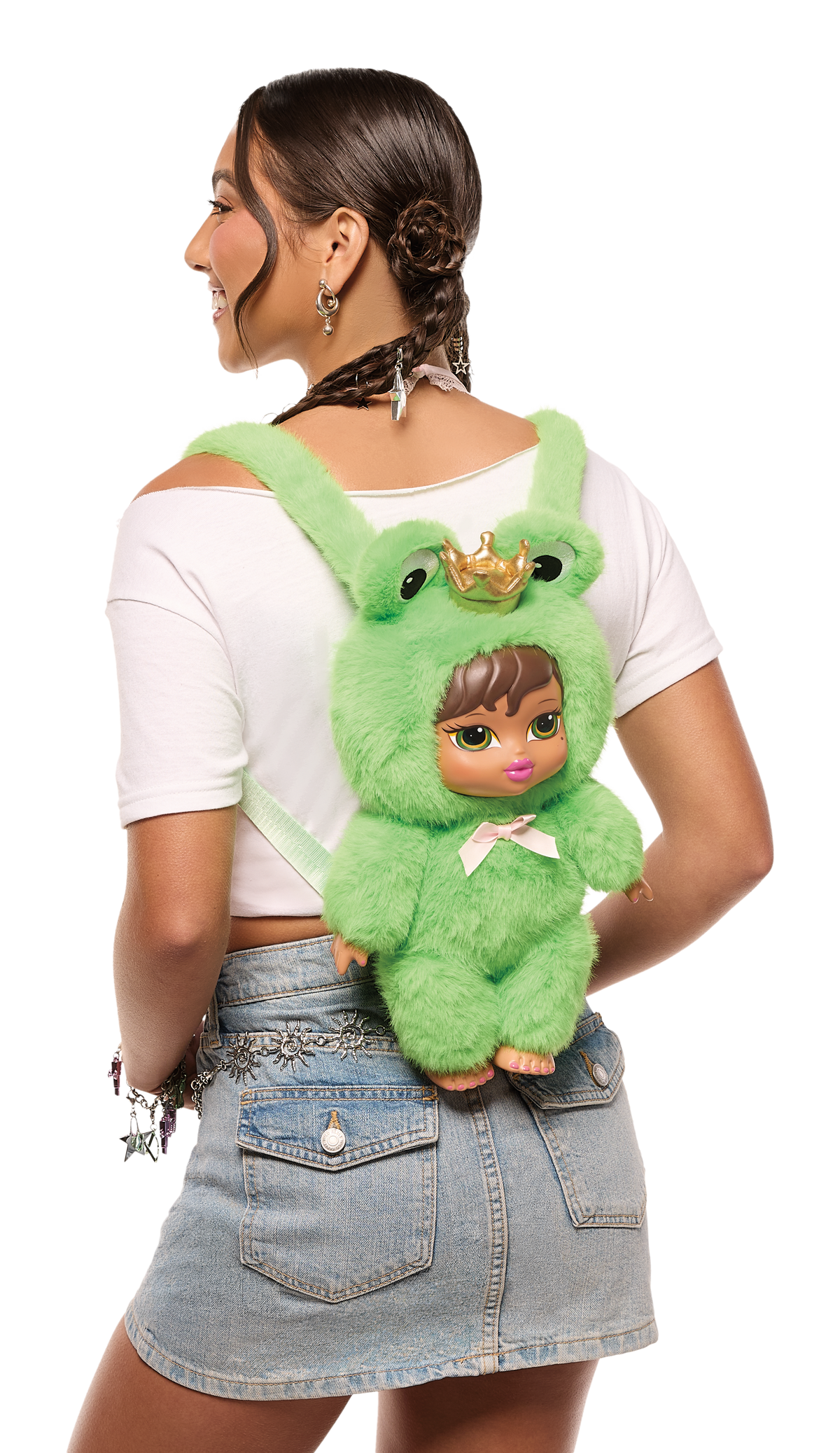 bratziez packz backpack yasmin worn on model