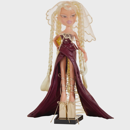 Bratz Bratzaversary doll video